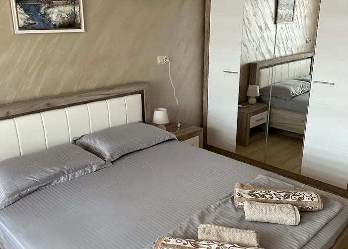 Tuthon Apartment Pomorie